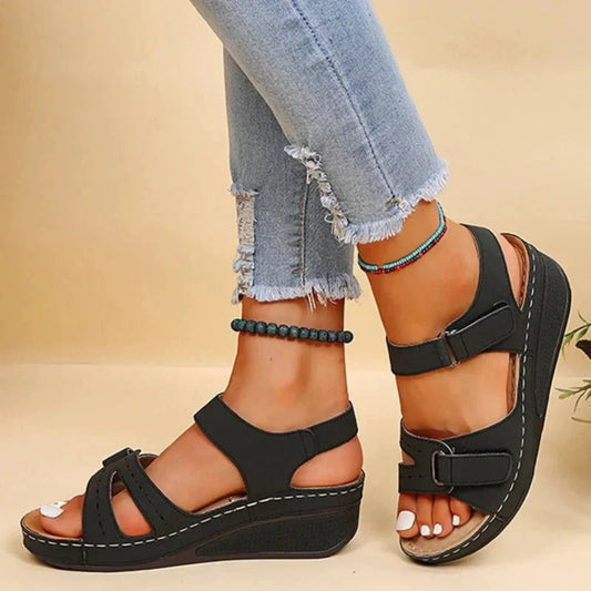 Liliana® | Sandalias de tacón de cuña para mujer con cierre de hebilla ajustable