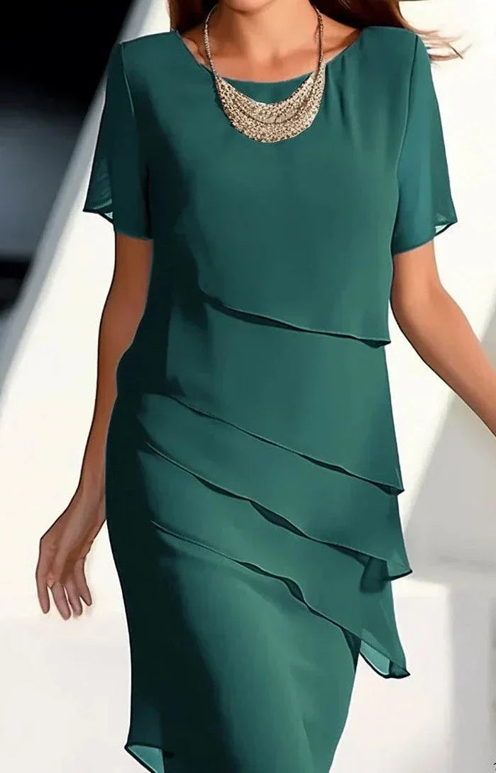 Vestido elegante con pliegues y ligereza