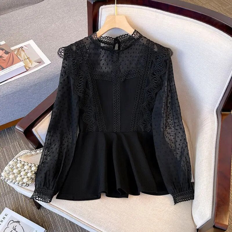 Scarlett | Elegante blusa de encaje