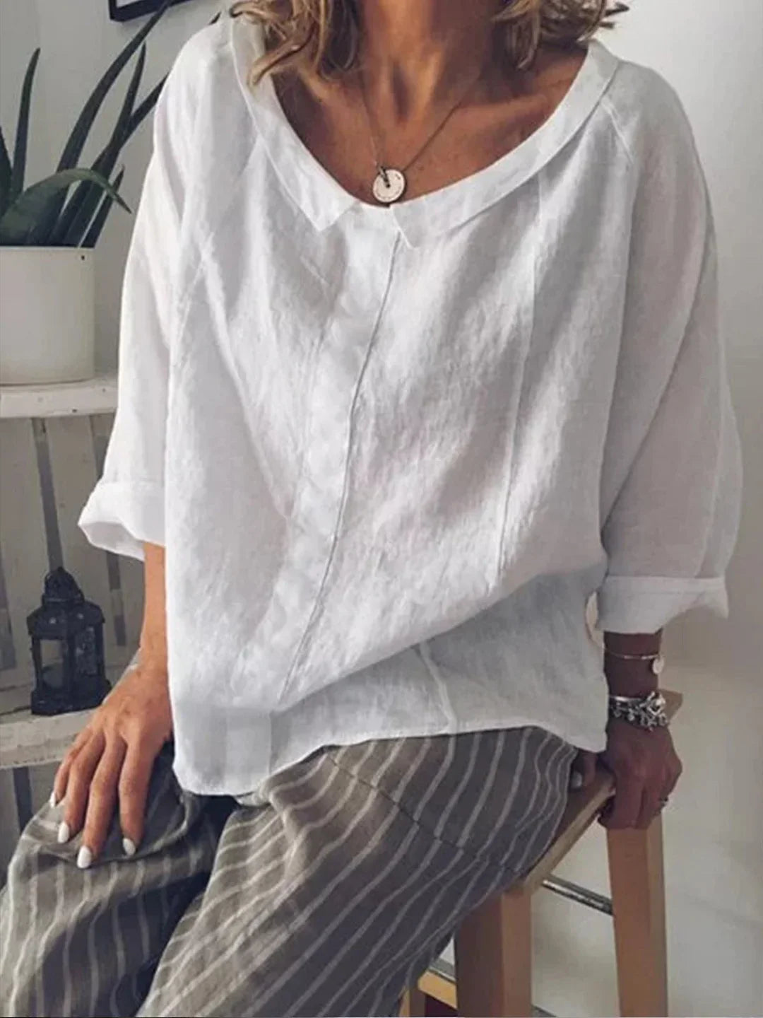 Valentina - Camisa lisa de mujer con solapas pequeñas