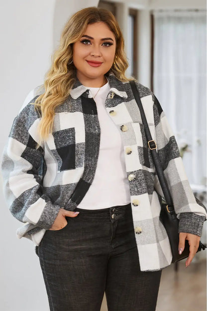 Chaqueta de cuadros caqui con bloques de color para un estilo invernal sin esfuerzo