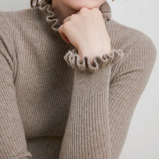 Jersey de moda con cuello de encaje | Anastasia