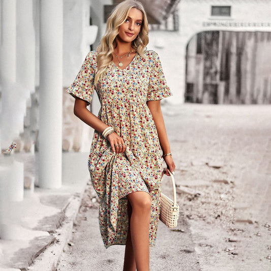 Elegante mini-vestido floral para mujer