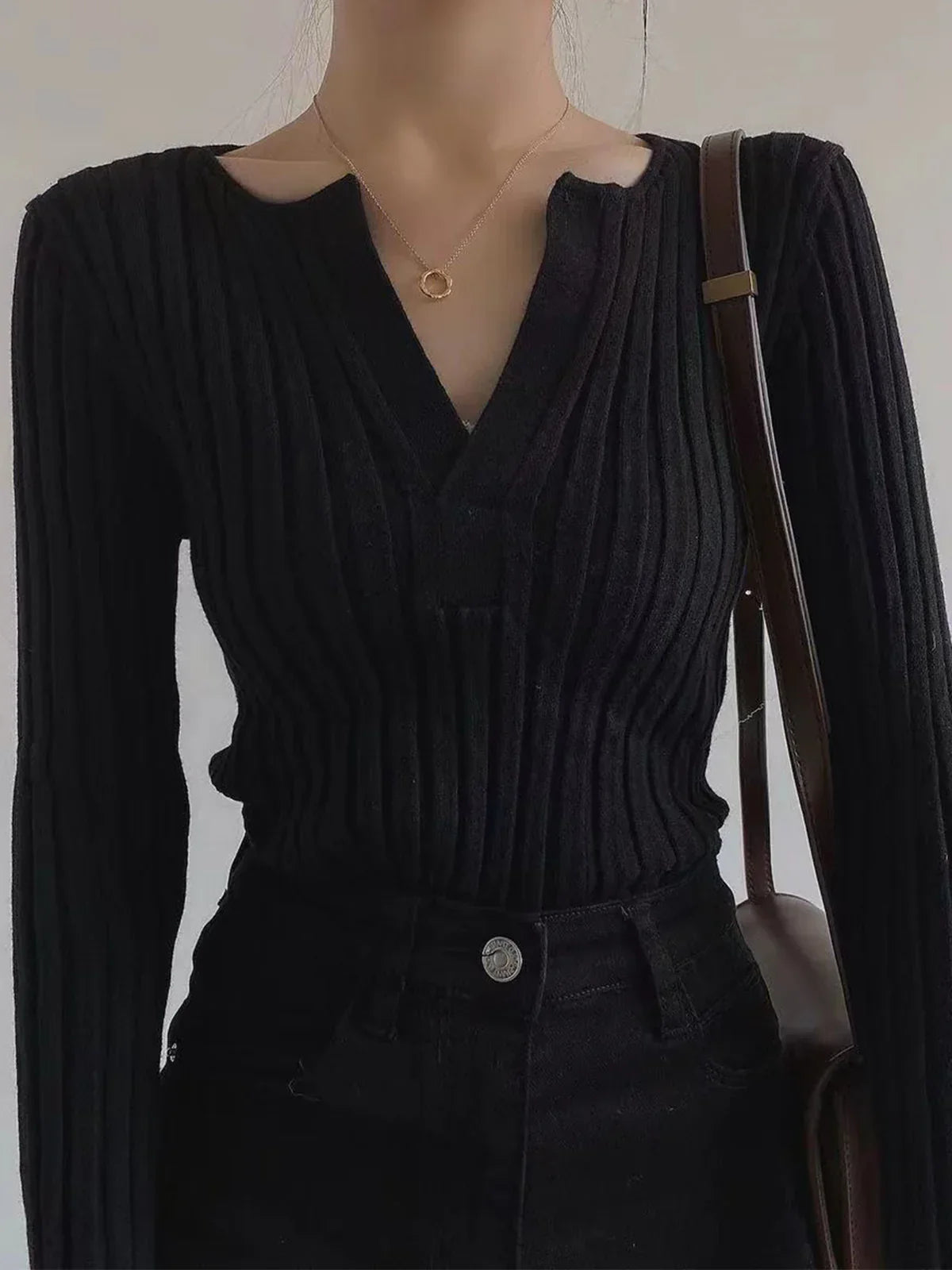 Cómodo top de punto para mujer con escote en V