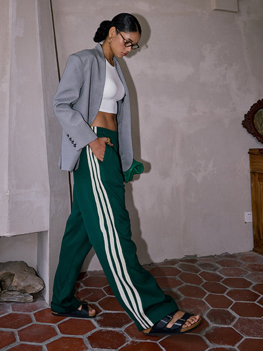 Nina | Pantalones relaxed fit | Look deportivo moderno | Mezcla de algodón de primera calidad