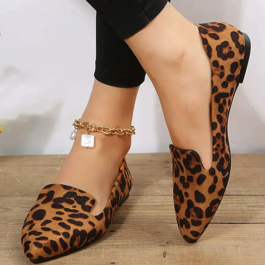 Zapatos de punta con estampado de leopardo