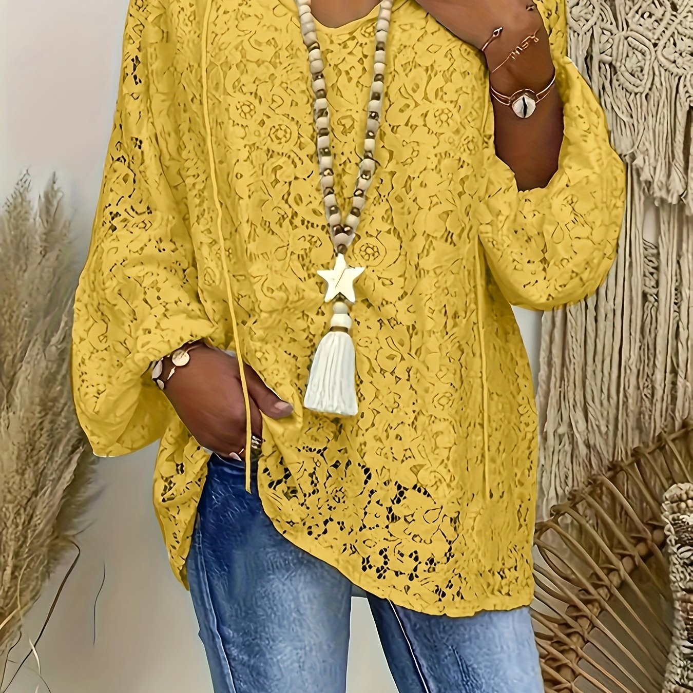 Blusa - Mangas largas y detalles de encaje