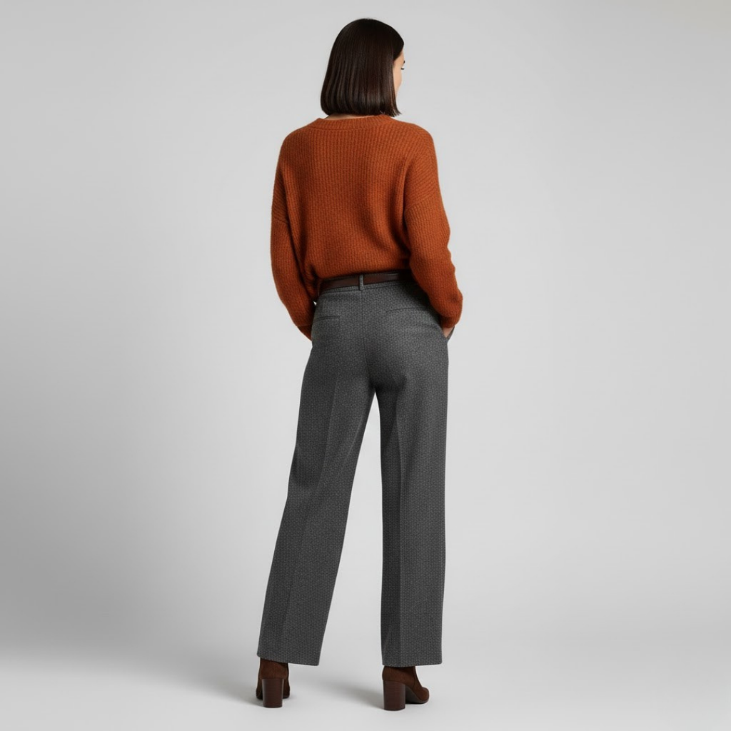 Pomarańczowy sweter z dekoltem w serek