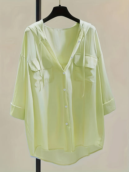 Blusa con capucha y botones - Detalle de cordón y ajuste cómodo