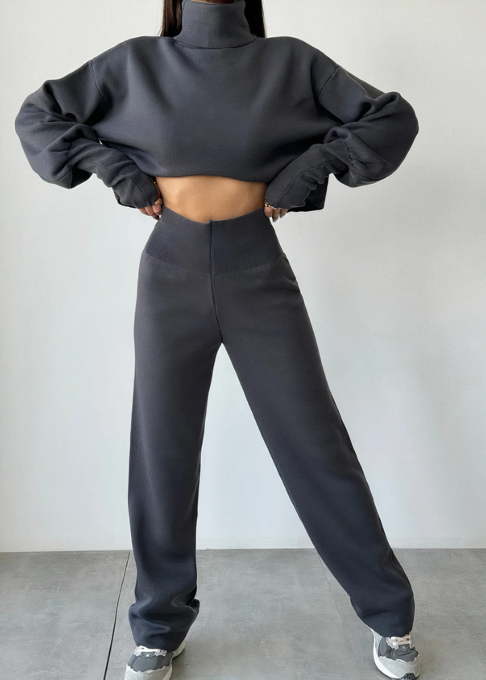 Cómodo conjunto de traje de cuello alto | Cas