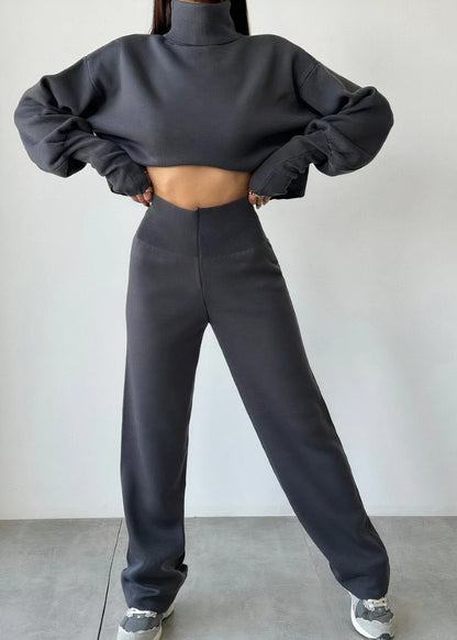 Cómodo conjunto de traje de cuello alto | Cas