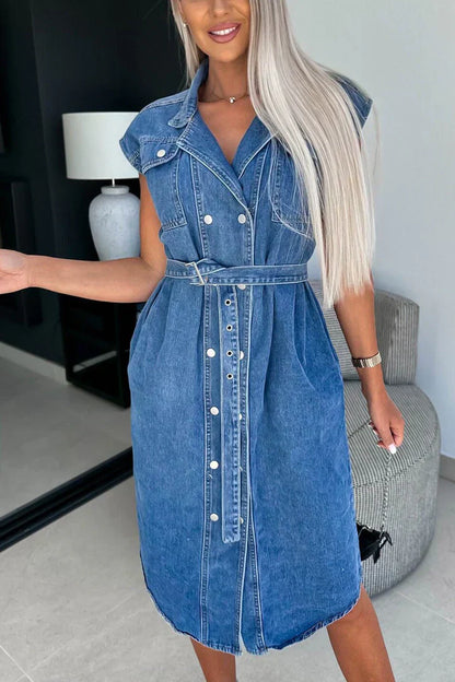 Vestido vaquero con tirantes y manga corta