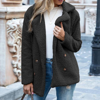 Elegante chaqueta de piel sintética