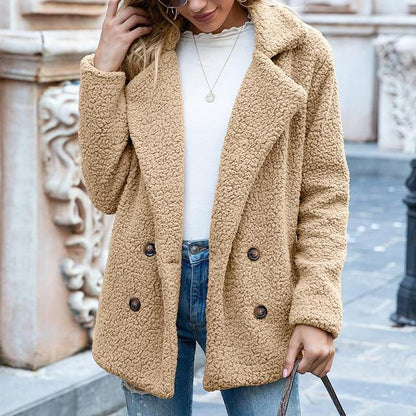 Elegante chaqueta de piel sintética