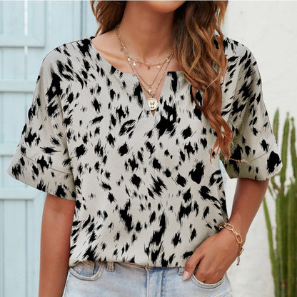 Camiseta casual - Cuello en V y mangas cortas con estampado
