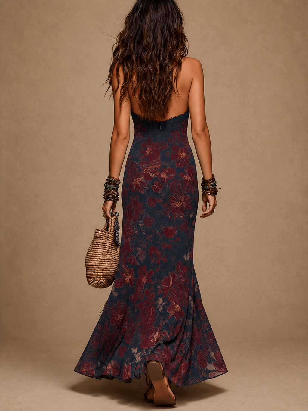 Elegancka Sukienka Maxi z Dekoltem Halter