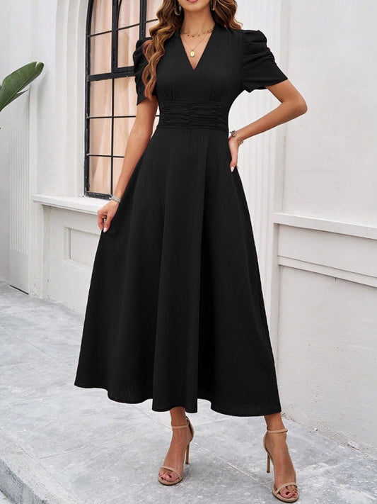 Vestido de cóctel midi con cintura fruncida, mangas acampanadas y mangas abullonadas