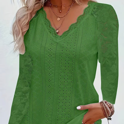 Camiseta con cuello en V de encaje en contraste - Tejido suave y ajuste flexible