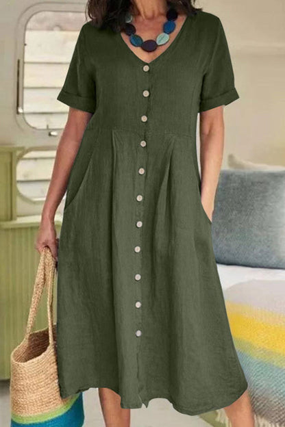 Vestido midi ligero con mangas cortas y estilo camisa abotonada