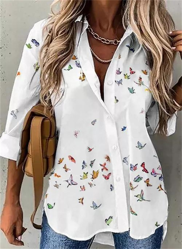 Bonita blusa con estampado de mariposas