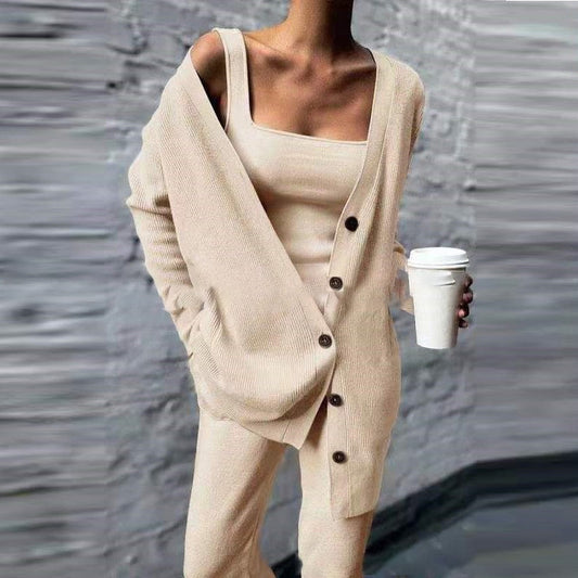 Conjunto de jogging cómodo y cálido de tres piezas para mujer