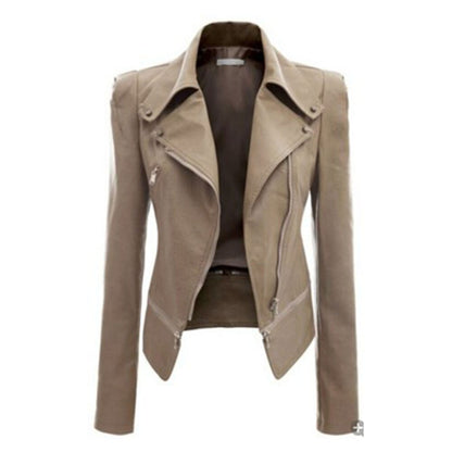 Chaqueta corta a la moda