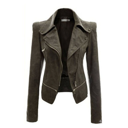 Chaqueta corta a la moda