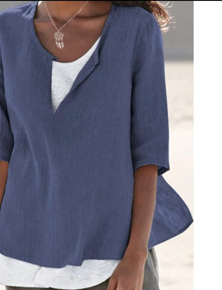 VeeTee™: Camisa con cuello en V para mujer