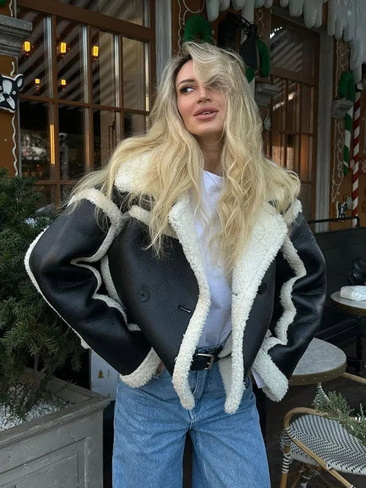 Chaqueta con doble botonadura para mujer