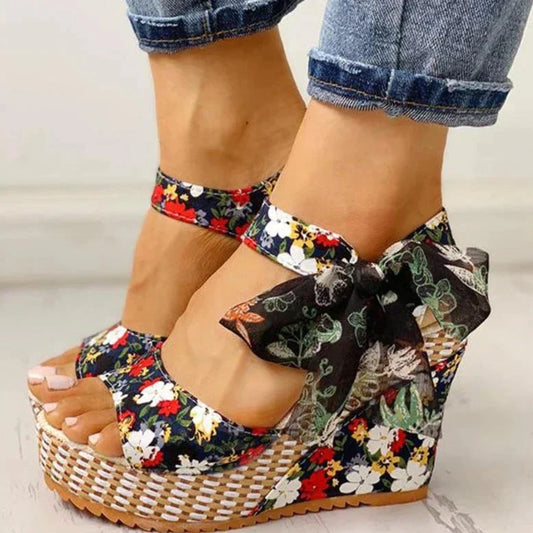 Marina® | Sandalias de tacón de cuña para mujer con estampado floral de tendencia elegante