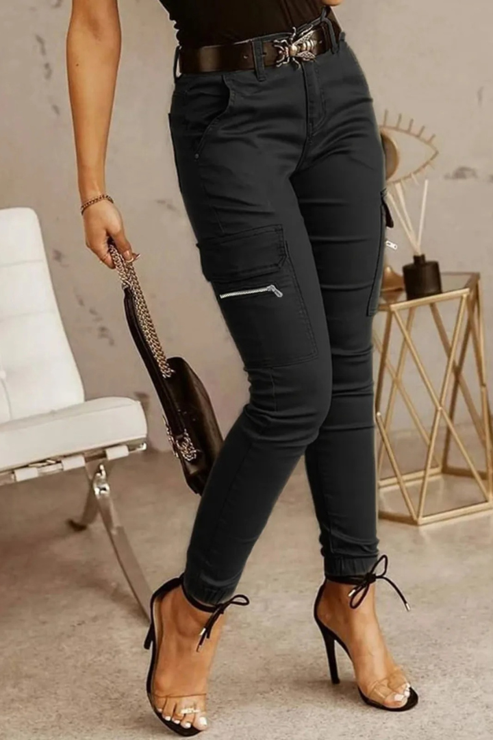 Pantalones cargo modernos para mujer