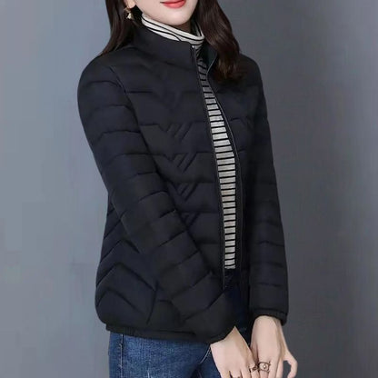 Elegante chaqueta de plumón de mujer para otoño e invierno | Lysbeth