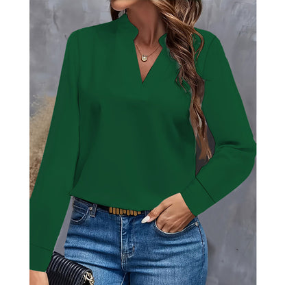 Camisa holgada - Diseño con cuello en V y ajuste cómodo