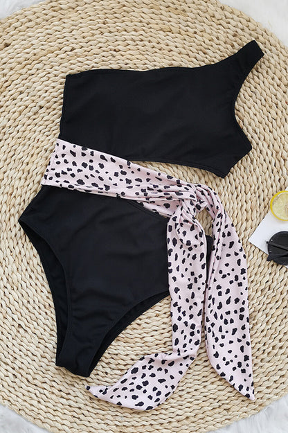 Aurora® | Traje de baño bicolor asimétrico con encaje