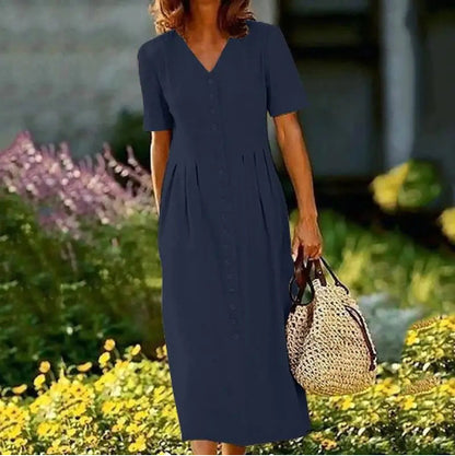 Vestido midi sencillo con cierre de botones y mangas cortas