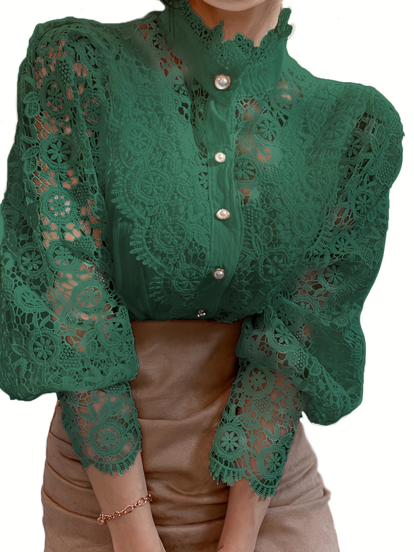 Blusa de encaje con cuentas - Detalles de encaje y mangas largas