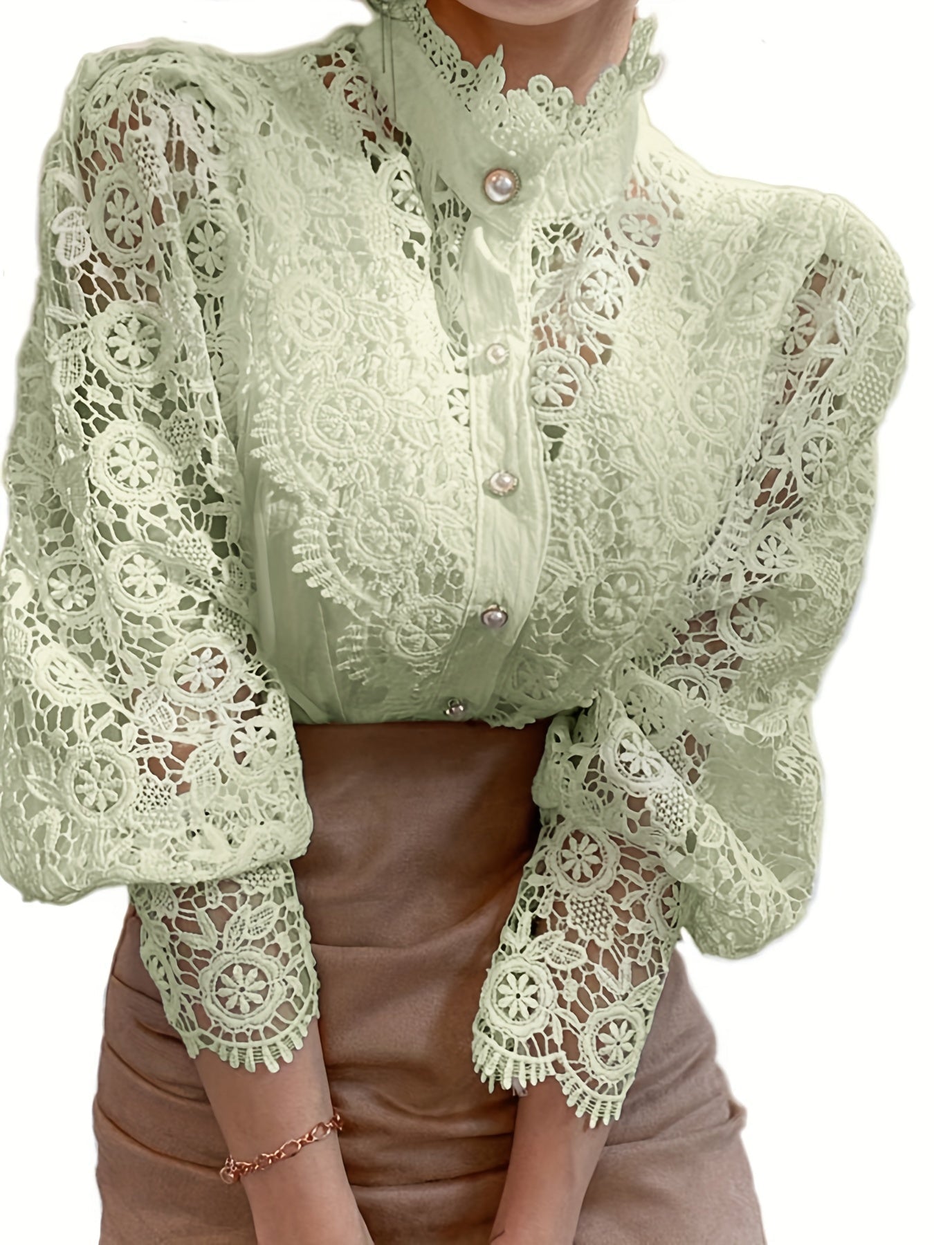 Blusa de encaje con cuentas - Detalles de encaje y mangas largas