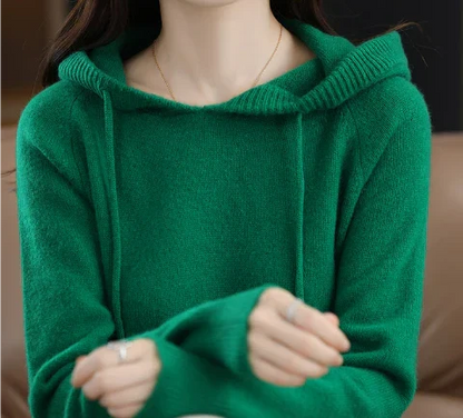 Cálida y elegante sudadera con capucha para mujer