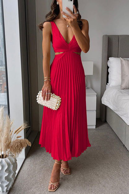 Vestido maxi plisado con detalle en la cintura