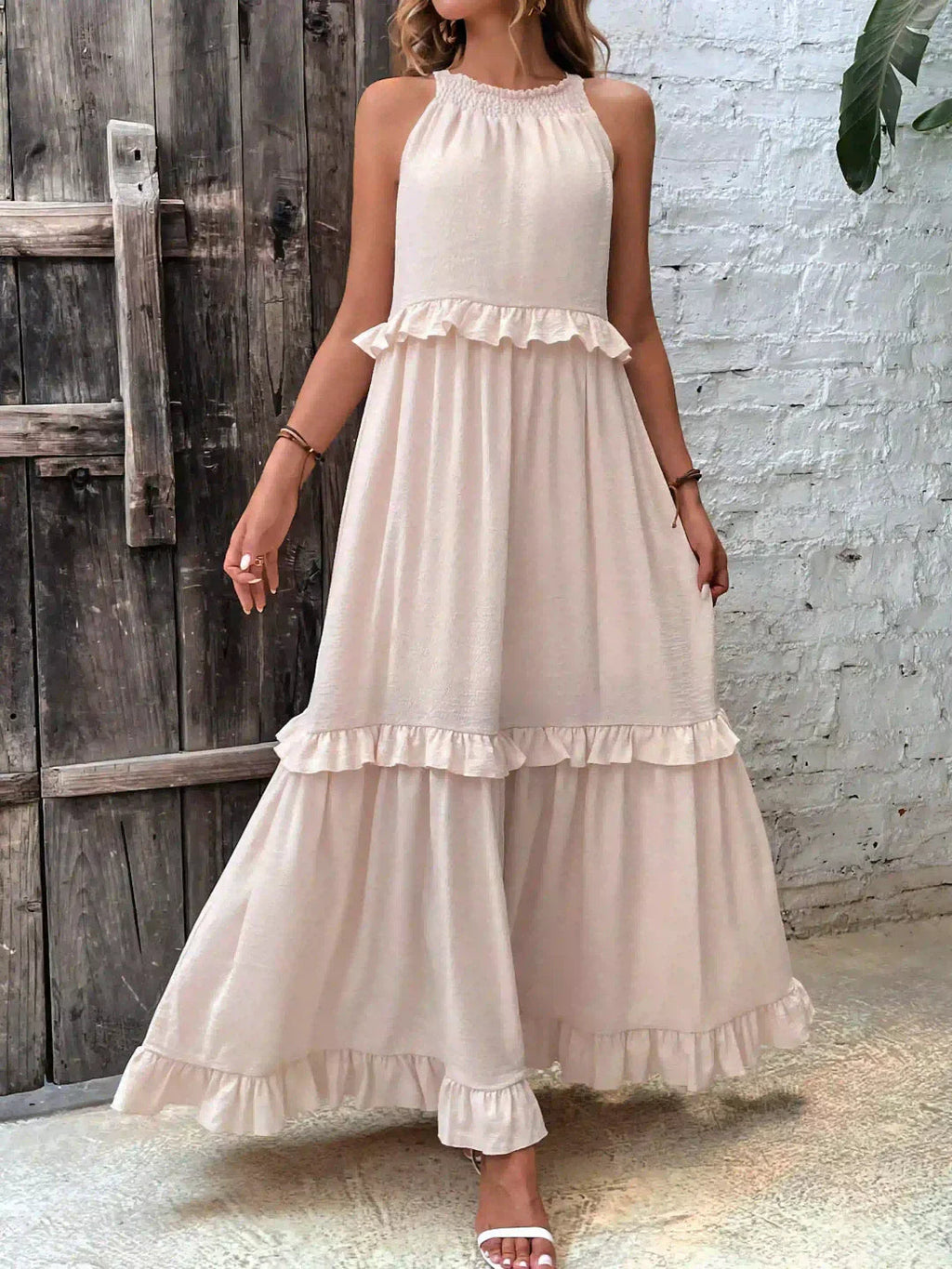 Damska Sukienka Maxi Halter Z Falbanami