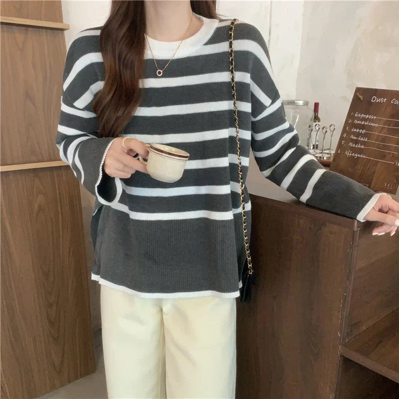 Juguetón jersey de punto a rayas para mujer
