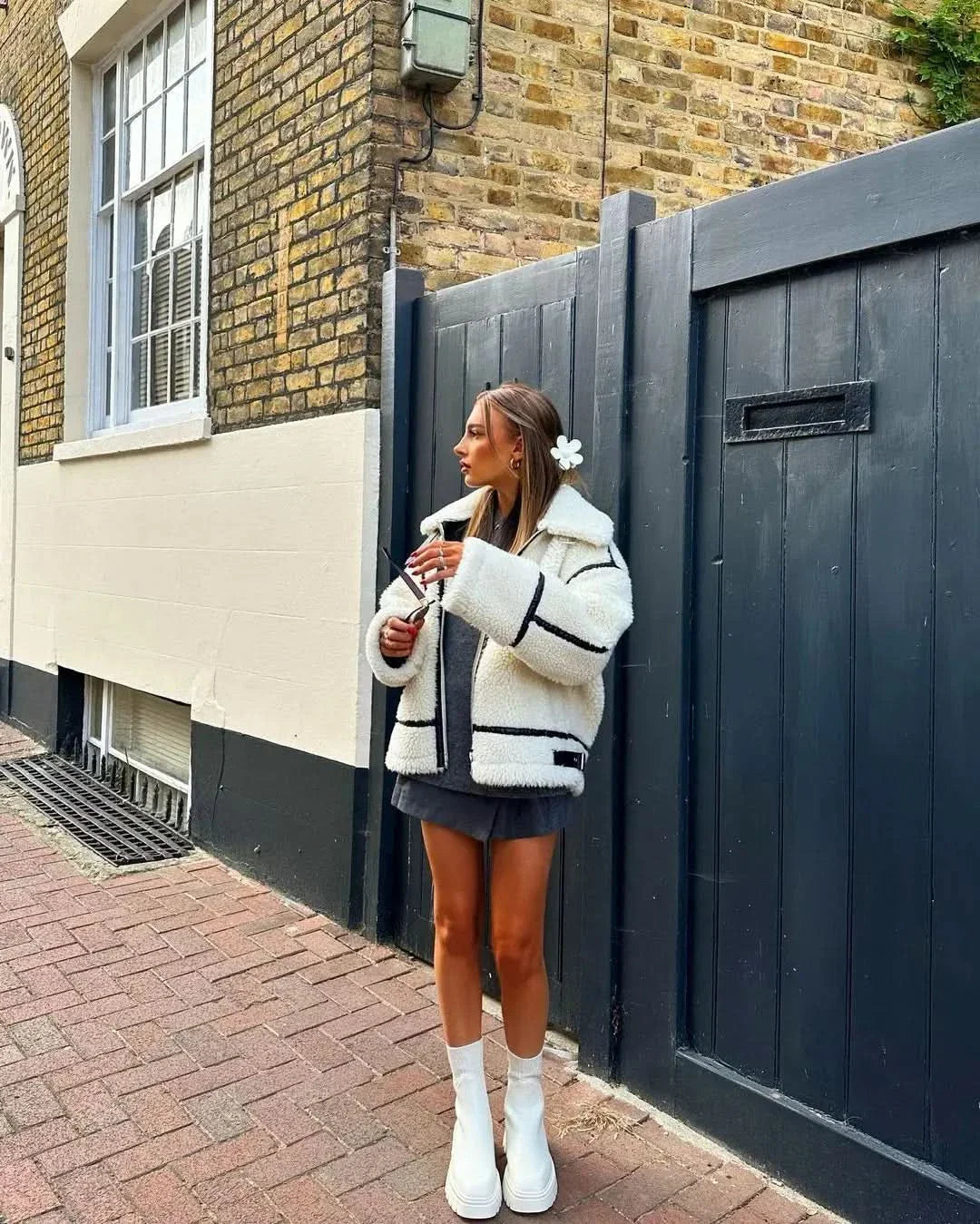 Chaqueta clásica de cuello alto para mujer