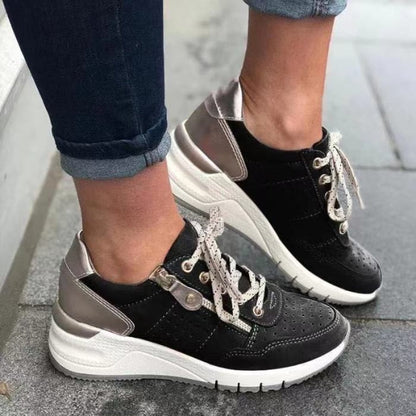 Evi | Sneaker liso de mujer con tacón grueso