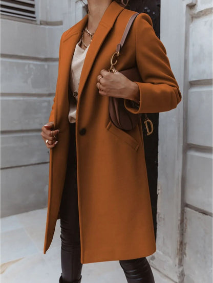 Opulento, sofisticado y acogedor abrigo de invierno para mujer
