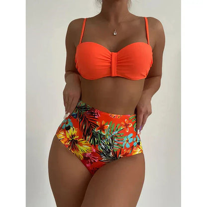 Bikini chic de cintura alta con estampado floral