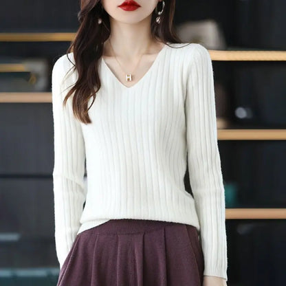 Irene | Jersey de punto con cuello de pico y corte entallado para mujer