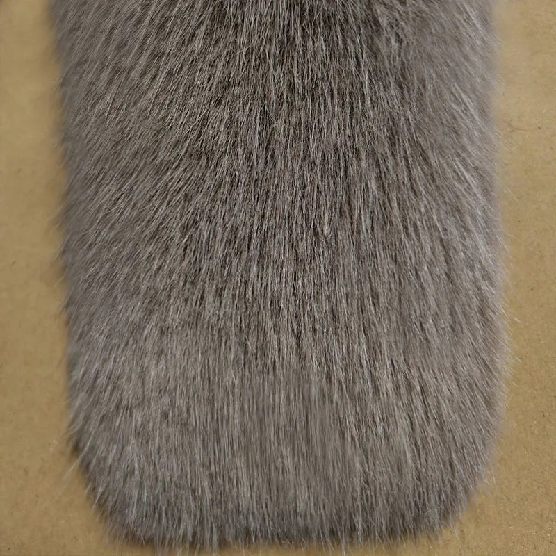 Elegante abrigo de piel para señora