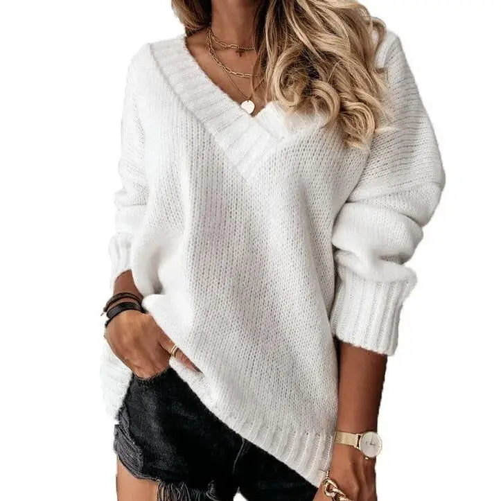Veltri™ | Jersey de punto con cuello en V para una cómoda elegancia.