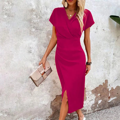 Minivestido ligero con escote en V para una elegancia casual