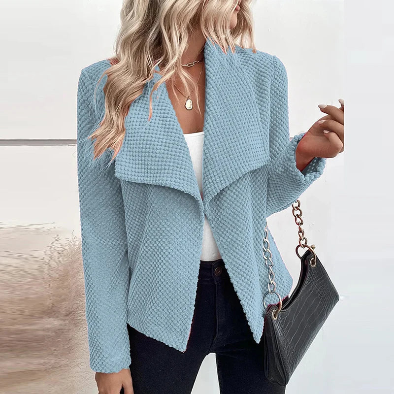 Elegante bata de oficina para mujer